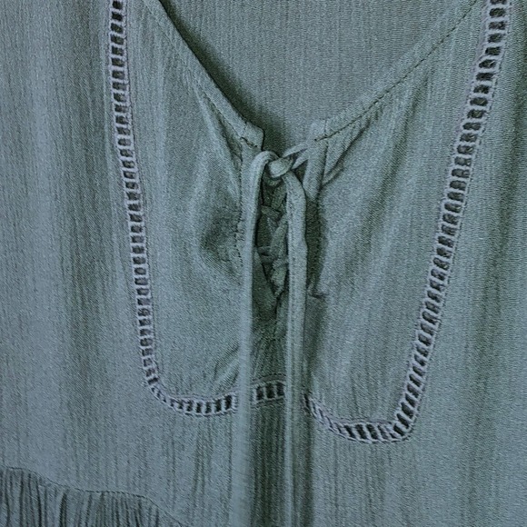 Socialite Green Bell Sleeve Boho Top, XS - Picture 5 of 8